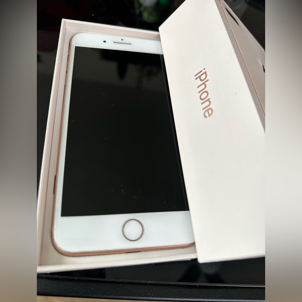 iPhone 8, 64GB